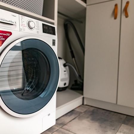 Happy Town Apartments Veliko Tarnovo Luaran gambar