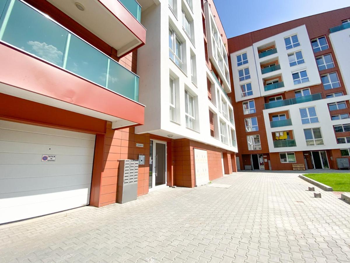 Happy Town Apartments Veliko Tarnovo Luaran gambar