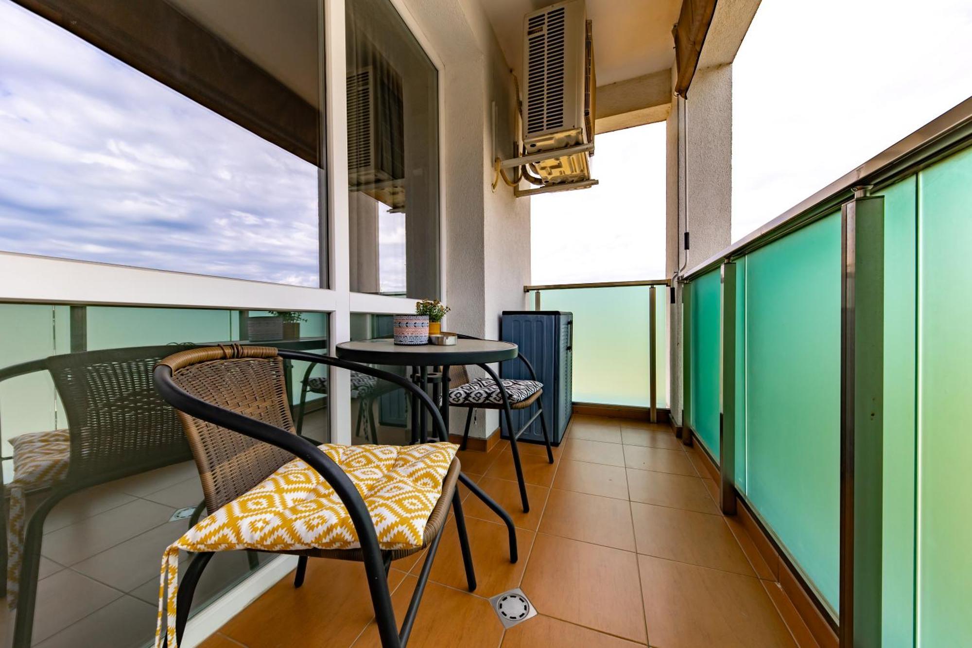 Happy Town Apartments Veliko Tarnovo Luaran gambar