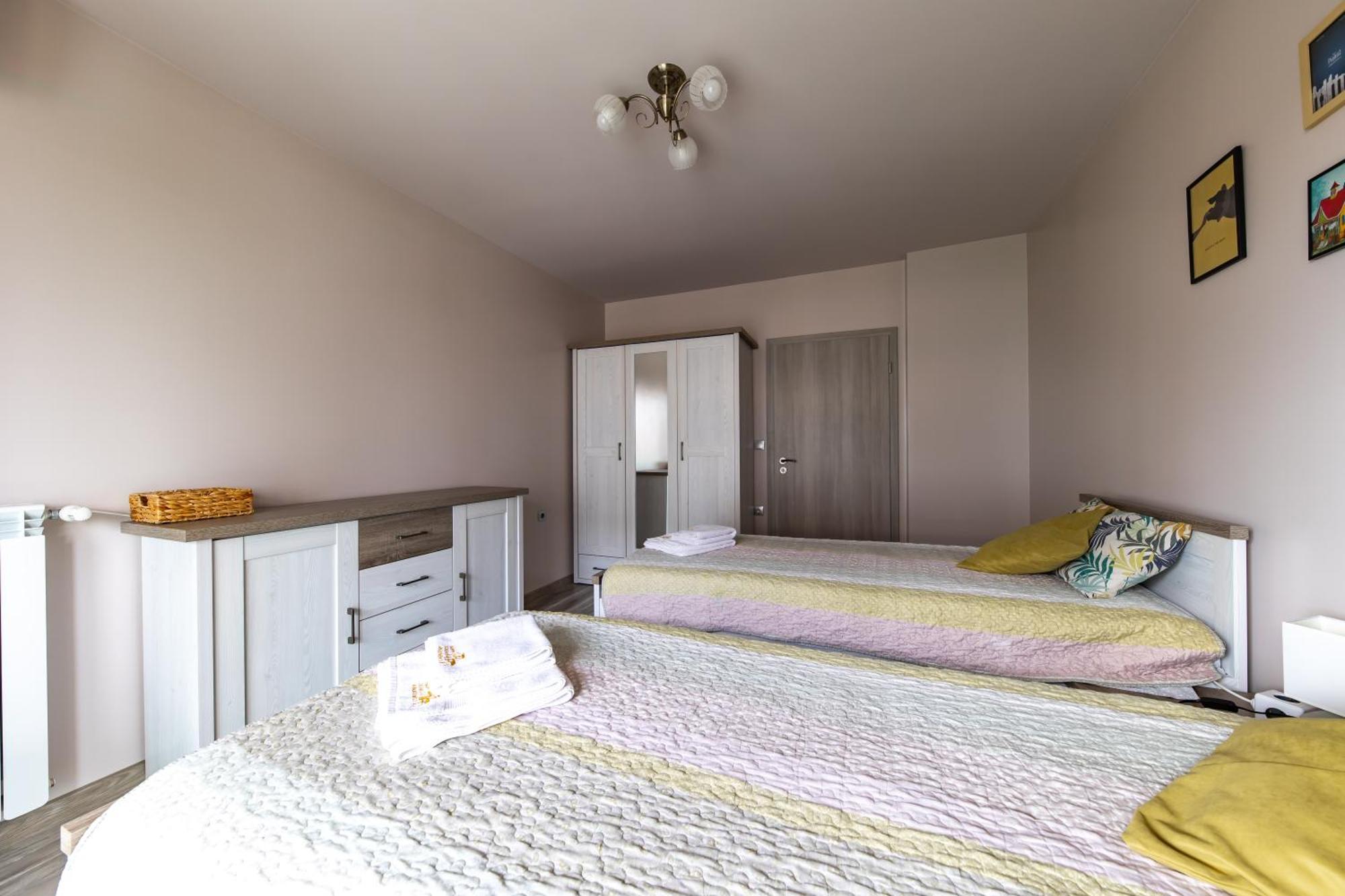 Happy Town Apartments Veliko Tarnovo Luaran gambar