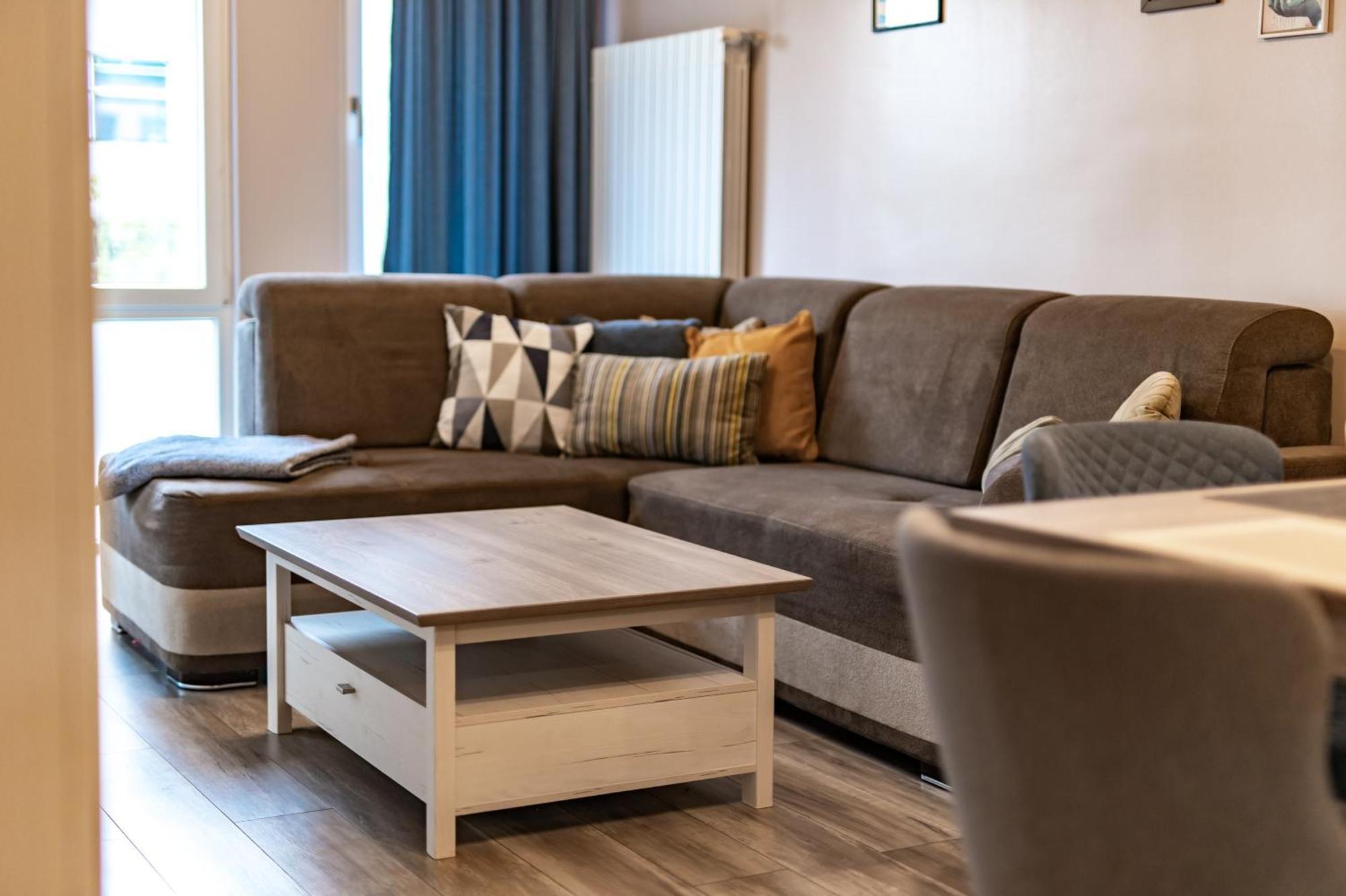 Happy Town Apartments Veliko Tarnovo Luaran gambar