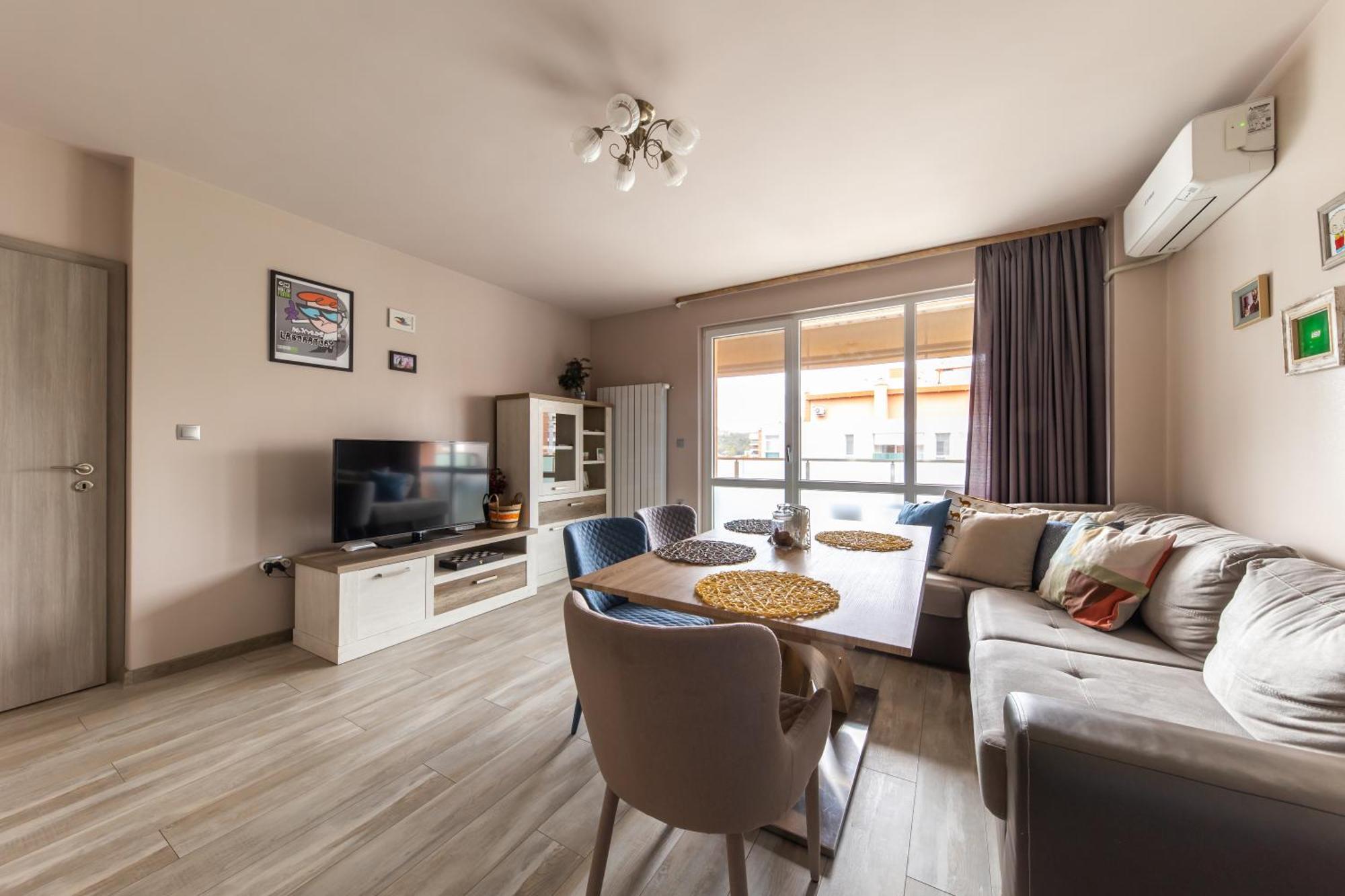 Happy Town Apartments Veliko Tarnovo Luaran gambar