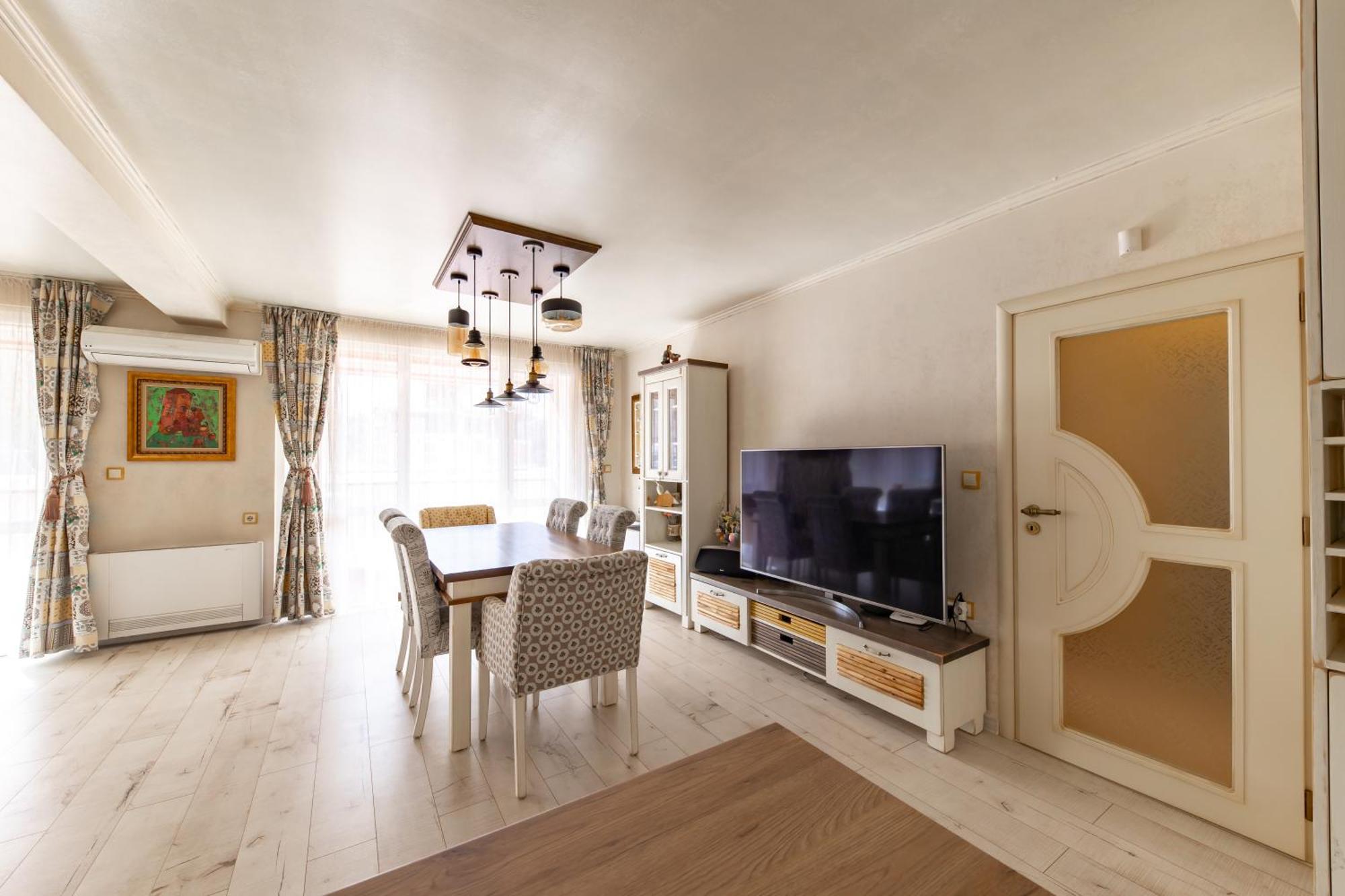 Happy Town Apartments Veliko Tarnovo Luaran gambar